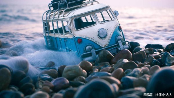 牛操盘 2025年养老金的通知何时公布？今年会实现提低控高吗？几点很关键