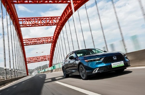 盈股网配资 雅阁：106公里纯电续航背后是一场混动技术的不跟牌游戏